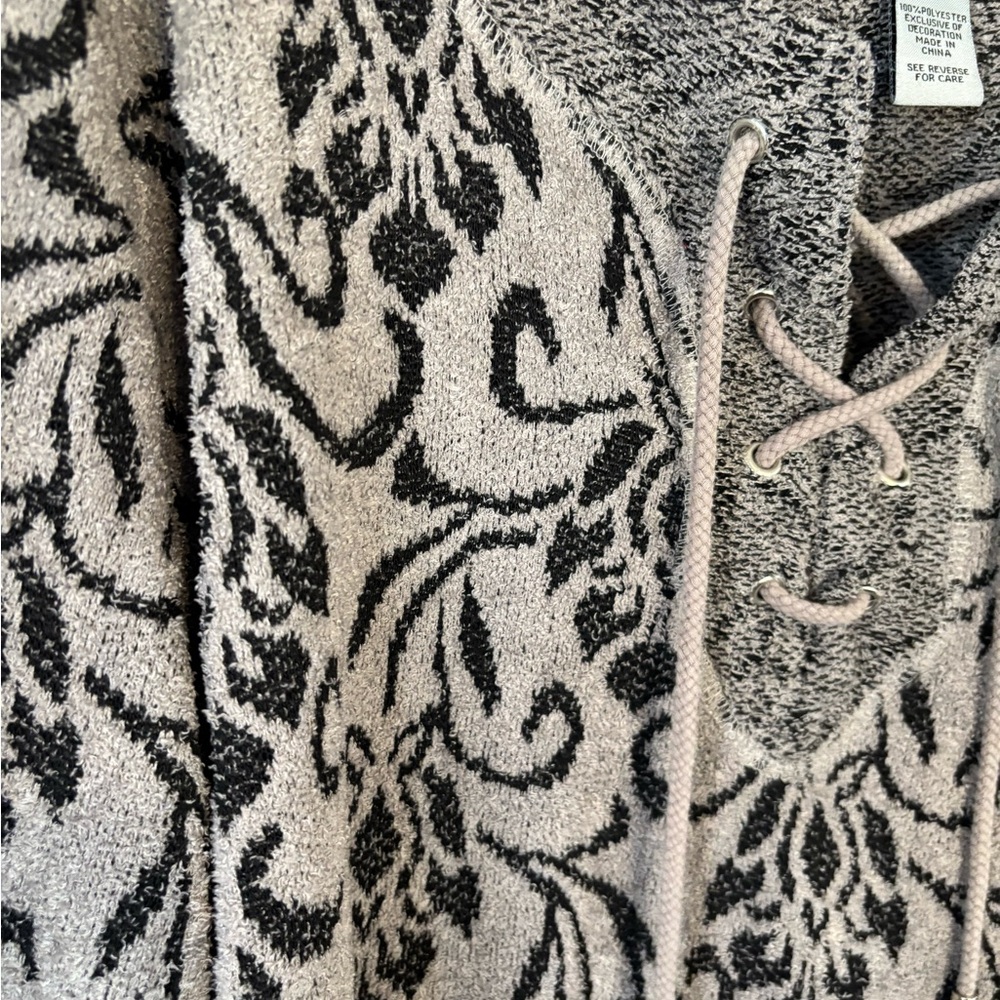 3/$20 Catherines Black and Gray Lace-Up Asymmetrical Textured Sweater - Picture 4 of 4